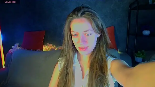 Agnes Wells online show from July 13, 2026, 1:08 am