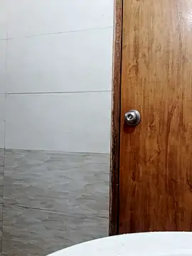 nightboyn online show from April 7, 2026, 4:13 am