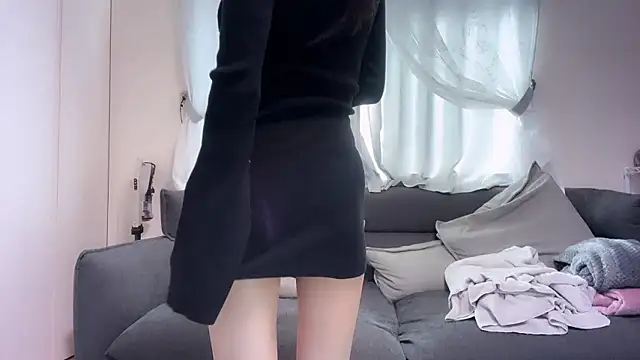 moemilk online show from March 14, 2026, 11:10 pm