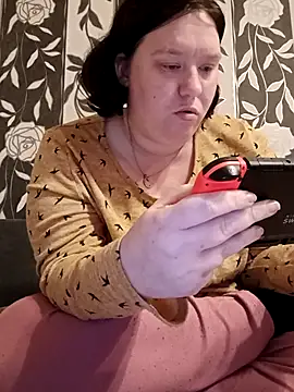 Snapshot of Feuchtekitty92@xh chatting on November 6, 2025, 8:32 pm Feuchtekitty92xh online show from November 6, 2025, 8:32 pm