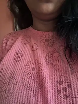 Snapshot of YOURMISTHI chatting on October 18, 2025, 4:04 am YOURMISTHI online show from October 18, 2025, 4:04 am