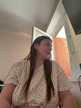 TiffaNoel online show from June 23, 2026, 10:24 am