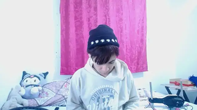 lucky stricke online show from November 4, 2025, 3:27 am