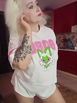 Snapshot of SquirtMilf00 chatting on October 8, 2025, 1:58 am SquirtMilf00 online show from October 8, 2025, 1:58 am