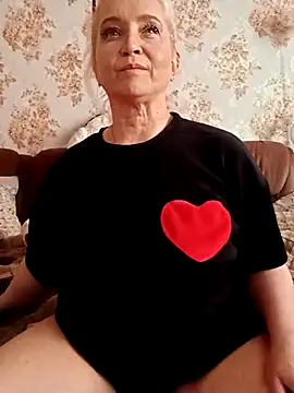 SquirtMilf00 online show from March 9, 2026, 3:05 pm