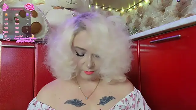 SquirtMilf00 online show from April 15, 2026, 2:51 am