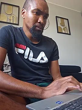 mojaymort online show from October 15, 2025, 10:15 am