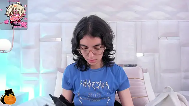 Snapshot of Im_Molly_Angel chatting on October 26, 2025, 3:07 pm Im Molly Angel online show from October 26, 2025, 3:07 pm