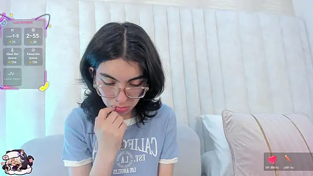 Snapshot of Im_Molly_Angel chatting on November 15, 2025, 8:16 pm Im Molly Angel online show from November 15, 2025, 8:16 pm