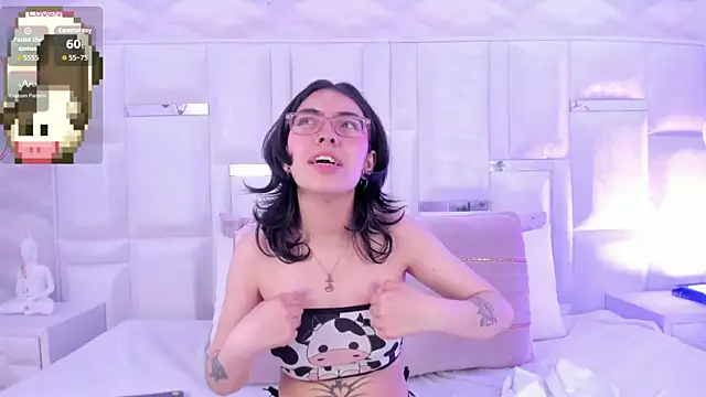 Snapshot of Im_Molly_Angel chatting on November 19, 2025, 8:31 pm Im Molly Angel online show from November 19, 2025, 8:31 pm