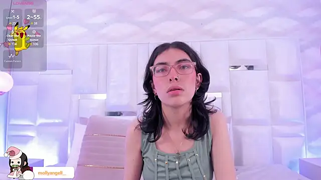 Snapshot of Im_Molly_Angel chatting on December 1, 2025, 8:25 pm Im Molly Angel online show from December 1, 2025, 8:25 pm