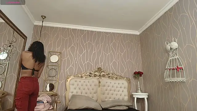 katybrownss online show from December 19, 2025, 5:53 pm