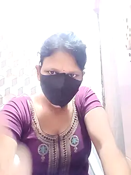 Snapshot of varnika chatting on September 13, 2025, 8:47 am varnika online show from September 13, 2025, 8:47 am