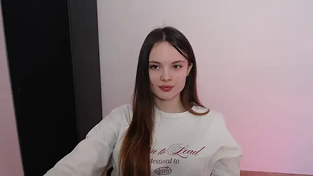 Ariella ari online show from October 8, 2025, 12:58 pm