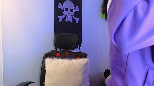 Snapshot of yulian_vasquez chatting on October 15, 2025, 12:27 pm yulian vasquez online show from October 15, 2025, 12:27 pm