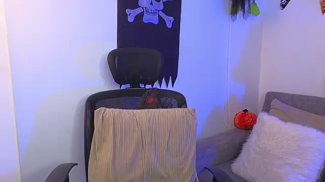 Snapshot of yulian_vasquez chatting on October 24, 2025, 12:23 pm yulian vasquez online show from October 24, 2025, 12:23 pm