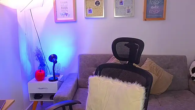 Snapshot of yulian_vasquez chatting on November 12, 2025, 12:38 pm yulian vasquez online show from November 12, 2025, 12:38 pm