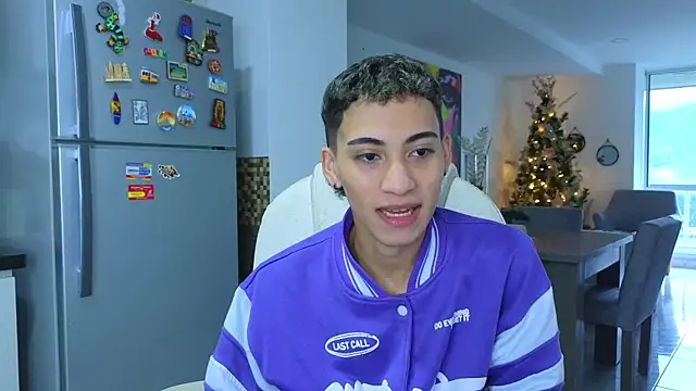 Snapshot of yulian_vasquez chatting on November 16, 2025, 1:06 pm yulian vasquez online show from November 16, 2025, 1:06 pm