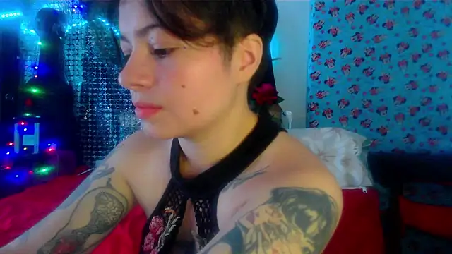 Snapshot of Mitsuha_gate chatting on November 14, 2025, 2:49 pm Mitsuha gate online show from November 14, 2025, 2:49 pm