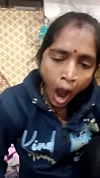 Snapshot of Guriya0076 chatting on November 29, 2025, 12:46 am Guriya0076 online show from November 29, 2025, 12:46 am