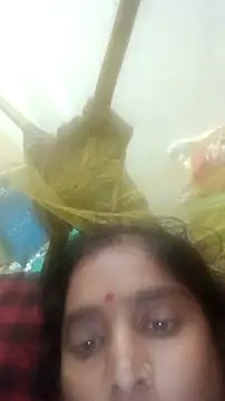 Snapshot of Guriya0076 chatting on December 4, 2025, 6:27 pm Guriya0076 online show from December 4, 2025, 6:27 pm