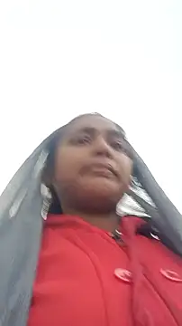 Snapshot of Guriya0076 chatting on December 14, 2025, 1:33 am Guriya0076 online show from December 14, 2025, 1:33 am