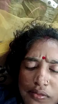 Guriya0076 online show from December 18, 2025, 6:36 pm