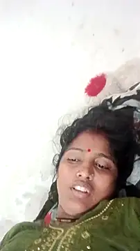 Snapshot of Guriya0076 chatting on May 14, 2026, 11:00 pm Guriya0076 online show from May 14, 2026, 11:00 pm