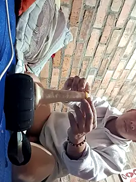 Snapshot of GaaraDiaz chatting on September 25, 2025, 4:05 am GaaraDiaz online show from September 25, 2025, 4:05 am