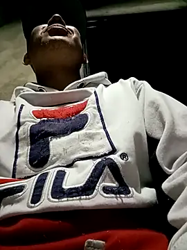 Snapshot of GaaraDiaz chatting on October 19, 2025, 6:36 am GaaraDiaz online show from October 19, 2025, 6:36 am