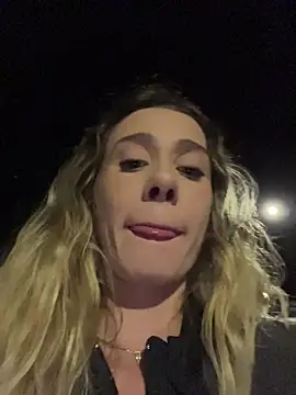 Snapshot of blond-96 chatting on November 22, 2025, 1:04 am blond-96 online show from November 22, 2025, 1:04 am