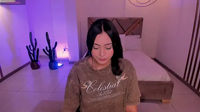 AmbarJames  online show from January 10, 2026, 12:07 pm