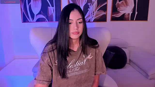 AmbarJames  online show from February 27, 2026, 12:16 pm