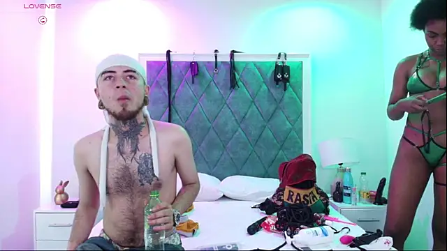 Asha zuri and adam online show from March 17, 2026, 12:41 pm