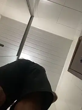 Snapshot of PIROCAGG21 chatting on November 1, 2025, 8:38 am PIROCAGG21 online show from November 1, 2025, 8:38 am