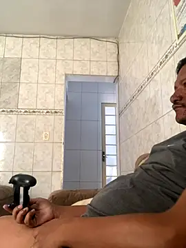 Snapshot of PIROCAGG21 chatting on November 18, 2025, 12:31 pm PIROCAGG21 online show from November 18, 2025, 12:31 pm