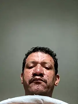 Snapshot of PIROCAGG21 chatting on November 21, 2025, 8:46 am PIROCAGG21 online show from November 21, 2025, 8:46 am