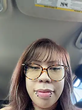 moan4mona online show from June 30, 2026, 3:02 pm