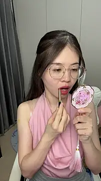 Qianqian-888 online show from November 16, 2025, 1:00 am