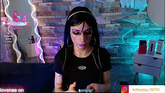 boyfox tay online show from October 28, 2025, 3:54 am