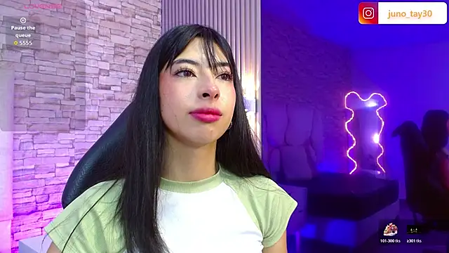 juno tay online show from November 20, 2025, 11:54 am