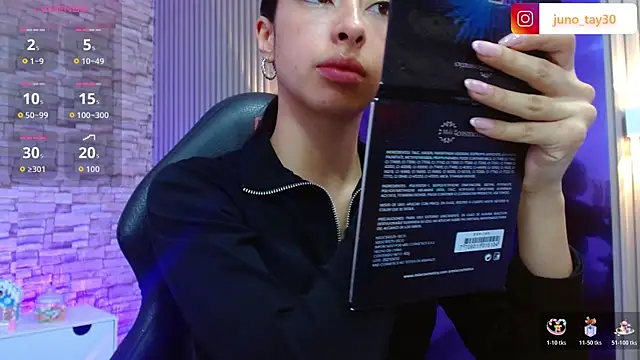 juno tay online show from November 28, 2025, 11:46 am