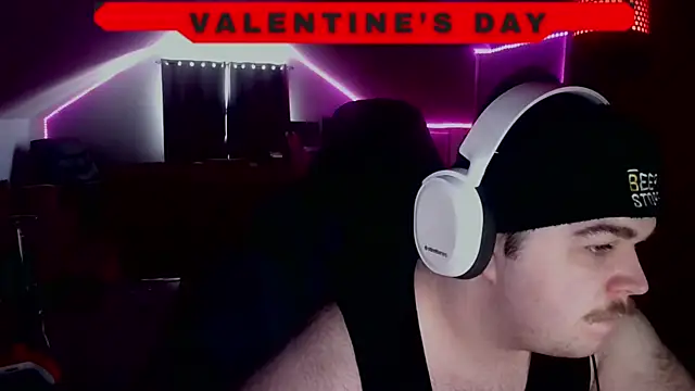 Snapshot of Bigboyballen chatting on February 16, 2026, 8:16 pm Bigboyballen online show from February 16, 2026, 8:16 pm