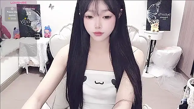 Snapshot of -EEBABY chatting on May 13, 2026, 4:04 pm -EEBABY online show from May 13, 2026, 4:04 pm