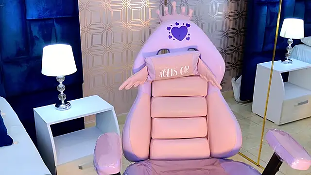 Becca Grims online show from November 29, 2025, 3:42 am