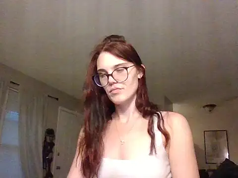 Snapshot of Miss_honey94 chatting on December 21, 2025, 12:12 pm Miss honey94 online show from December 21, 2025, 12:12 pm