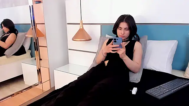 Ashkoreh online show from November 20, 2025, 9:03 pm