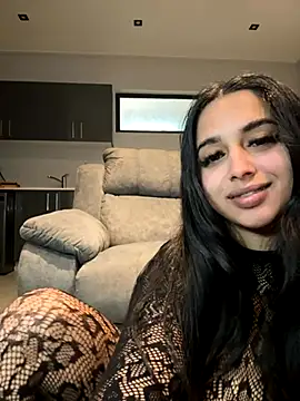 LilMisIndianx online show from October 23, 2025, 6:56 am