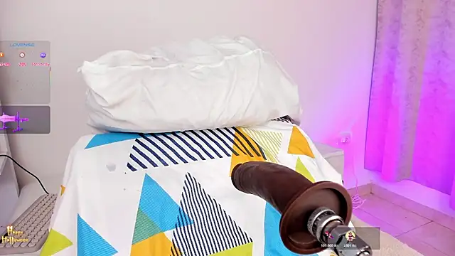 Snapshot of arynaughty20 chatting on October 26, 2025, 1:00 am arynaughty20 online show from October 26, 2025, 1:00 am