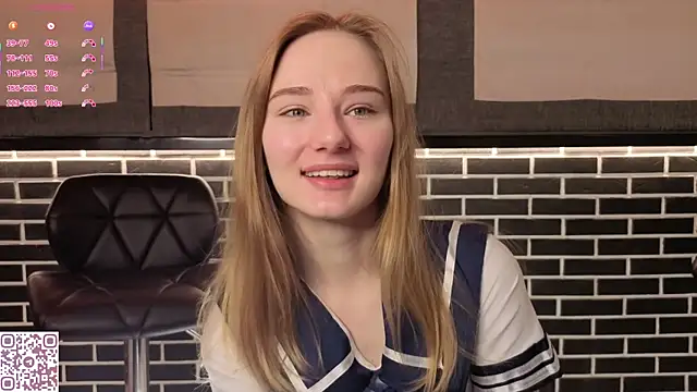 Snapshot of ElvinaRose chatting on November 18, 2025, 2:17 am ElvinaRose online show from November 18, 2025, 2:17 am